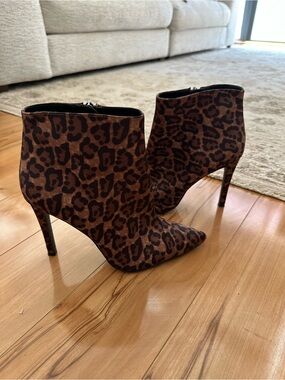 Women's Leopard Print Pointed Toe Ankle Boots - Brown